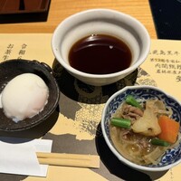華蓮  大阪心斎橋店 - セットの温玉などの小鉢