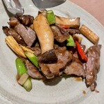 中国料理 「王朝」 - 和牛経産サーロインのオイスターソース炒め