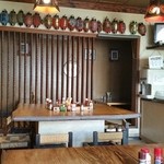 こたん - 奥側小上がり座敷４人掛け×２卓、８人掛けテーブル席×２卓