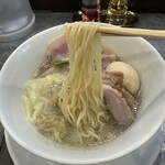 宍道湖しじみ中華蕎麦 琥珀 - 