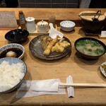 天ぷらめし 金子半之助  - 味噌汁も波並み