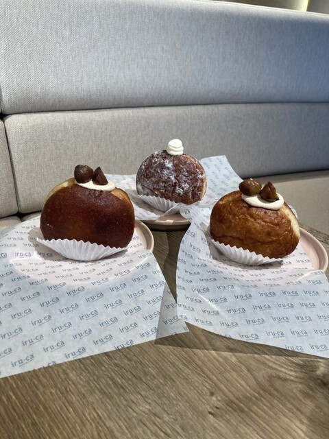 iru-ca donuts &amp; coffee photo 5