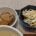 クジラ食堂 - 小鉢も手抜きなし！