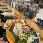 カフェ＆ミール MUJI - 里山のサラダバー