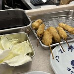 八重勝 - 定番の串かつ