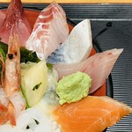 魚菜屋 - 本日の海鮮丼