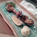 Ryoushidensetsuasamaru - 色々刺さった魚介焼