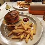 W&B Delicious Service - 