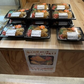 こっとことページ♡⃜ 🖤いいねありがとう🖤 こちらのイラストのいいねが100突破いたしました