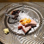 329595340 - 特製料理(本マグロの炙り 播磨産醤油のジュレ)