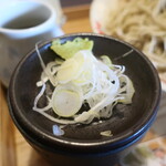 手打ちそば 八溝 - 薬味