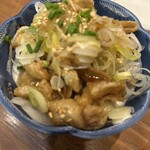 水天宮前のやきとり屋さん - 鶏皮ポン酢！揚げたタイプでネギ多めで、カリカリ、シャキシャキな食感が特徴的な逸品！