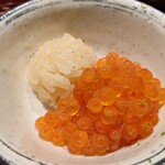 鮨 在 - 新物のいくら　醤油漬け　小丼