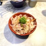 Ramen Break Beats - 炙りチャーシュー丼。鰹節たっぷり。