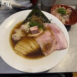Ramen Break Beats - 改めて見るとシンプルですね。味は複雑で奥深い。