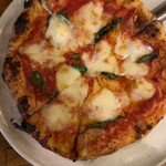 ピッツェリア パーレンテッシ - 