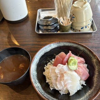 まぐろやさん 柳橋_0