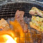焼肉 蔵 - 激しく燃え上がる