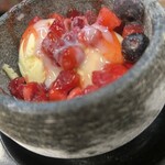 深川ホルモン蔵 - デザートのベリーアイス