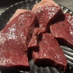 배고파  - ハツ、アブシン