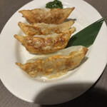 餃子食べ放題専門店 新宿無限餃子 - 