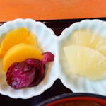 太庵 - 漬物とフルーツ