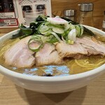 自家製麺 麺や 六等星 - 