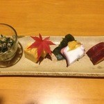 うさを - もみじが映えている