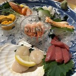 札幌海鮮丼専門店 すしどんぶり - 刺身7点盛り