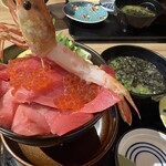 札幌海鮮丼専門店 すしどんぶり - プレミアム海鮮丼