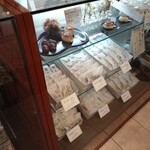 虎ノ門 岡埜榮泉 - 