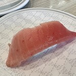 はま寿司 - 厳選まぐろ中とろ 176円。