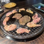 焼肉・ホルモン うした - 