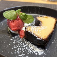 四ツ橋・新町 牡蠣と肉たらしビストロAKIRA - 