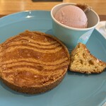 ラトリエ ドゥ ノノ - ガレットブルトンヌ・白桃ミルク