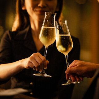 スパークリングワイン＆生ビール含む2時間飲み放題!!