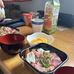 海鳴り丼丸 - 料理写真: