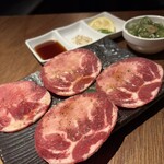 はなぶさ精肉店 - 