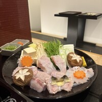 泳ぎとらふぐ活蟹料理 あじ平 曽根崎 - 