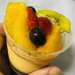 クリームハウス - 「プリンアラモード」415円税込み♫