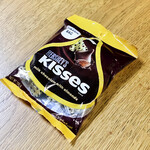 KALDI COFFEE FARM - Hershey’s Kisses milk chocolate with Almonds