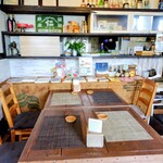 ファーマーズキッチン - インテリアもレトロお洒落