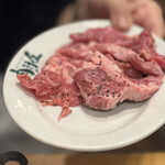 羊肉炭火焼 肉汁屋 - 