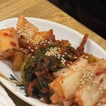 羊肉炭火焼 肉汁屋 - 