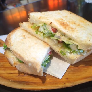 珈琲専科煉瓦家_1