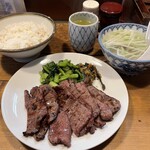 旨味太助 - 牛たん定食B(四枚)・南蛮味噌追加