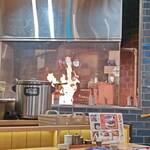 藁焼き鰹たたき明神丸 - 店内