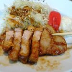 洋食屋 銀座ランプ亭 - トンテキセット1,500円（サラダ、みそ汁、コーヒー、デザート付き）