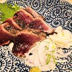 藁焼き鰹たたき明神丸 - 鰹の藁焼き 塩たたき