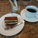 洋食屋 銀座ランプ亭 - トンテキセット1,500円（サラダ、みそ汁、コーヒー、デザート付き）